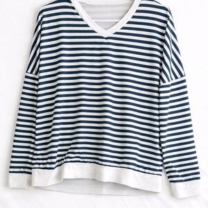 Striped V-Neck Long Sleeve Top